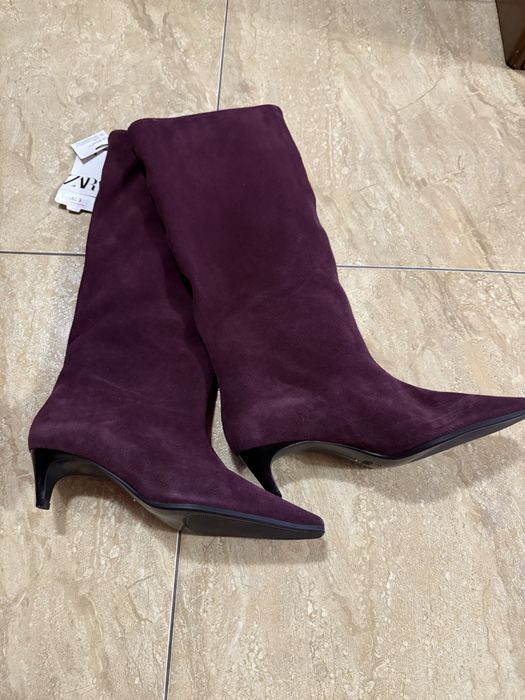 Шкіряні чоботи zara