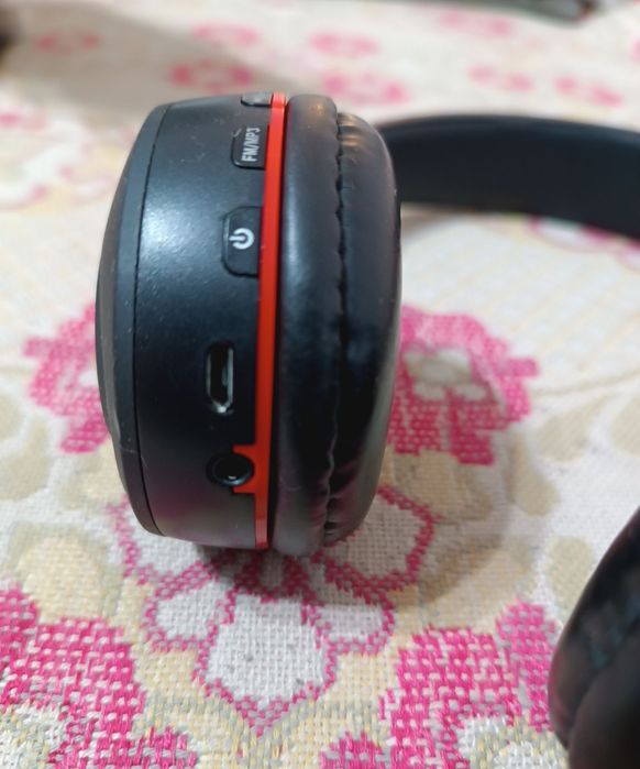 Продам наушники разные