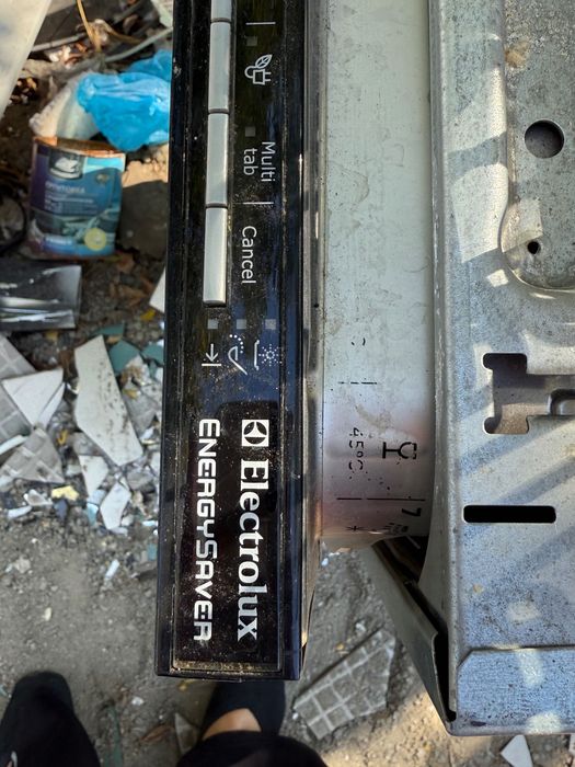 Корзина верхня та  нижня для посудомийної машини Electrolux