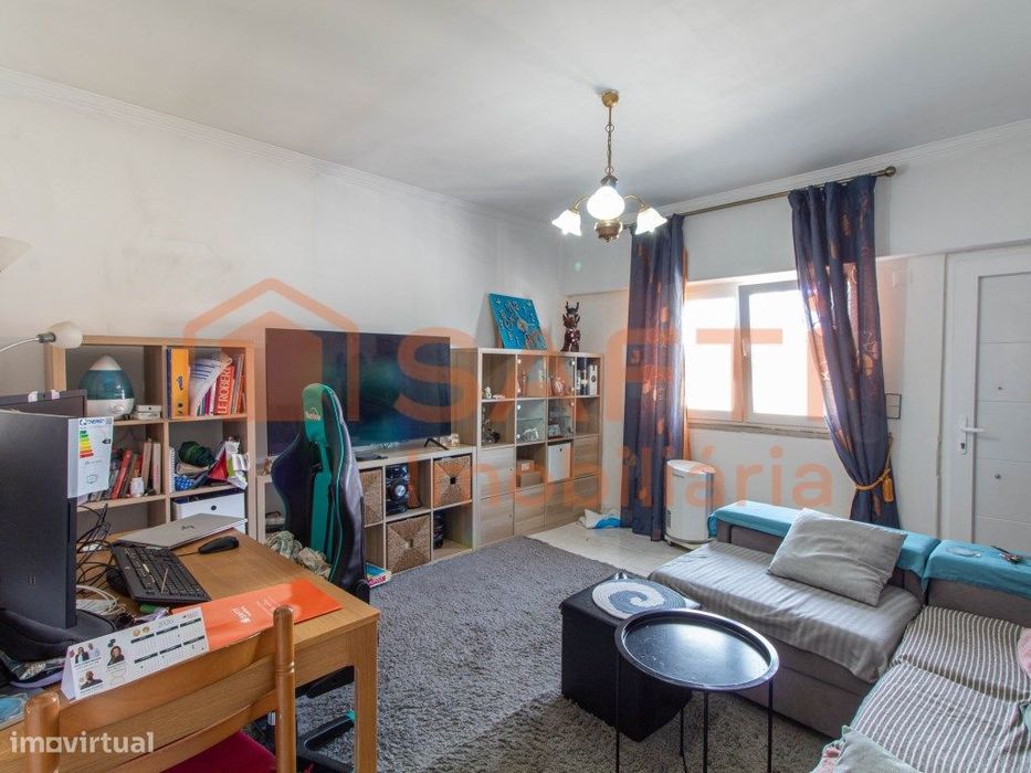 Andar de moradia T3 em Corroios — Corroios, Setúbal