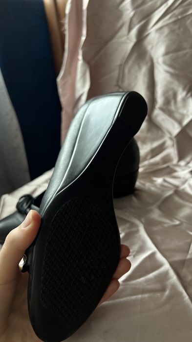 Туфлі жіночі чорні з натуральної шкіри 39 розмір