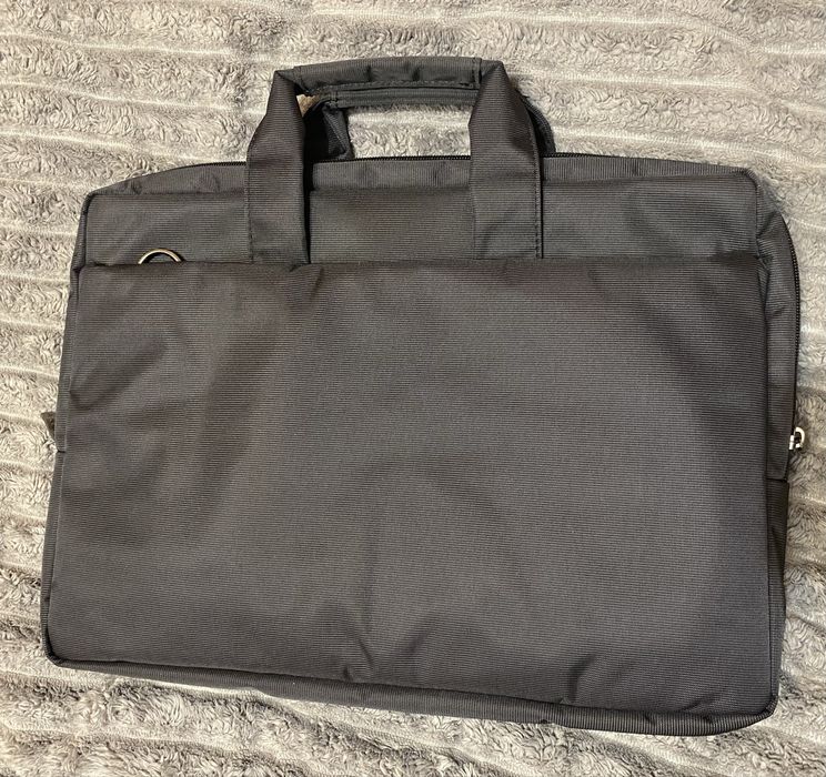 Сумка для ноутбука RivаCase 8231/ 15.6 / Black