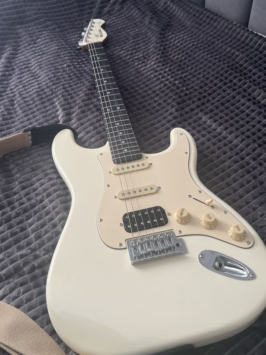 Електро гітара Mooer MSC10 Pro (White)