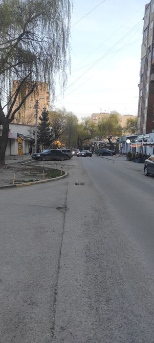 Терміново здається гараж р-н Ентузіастів, вільний!