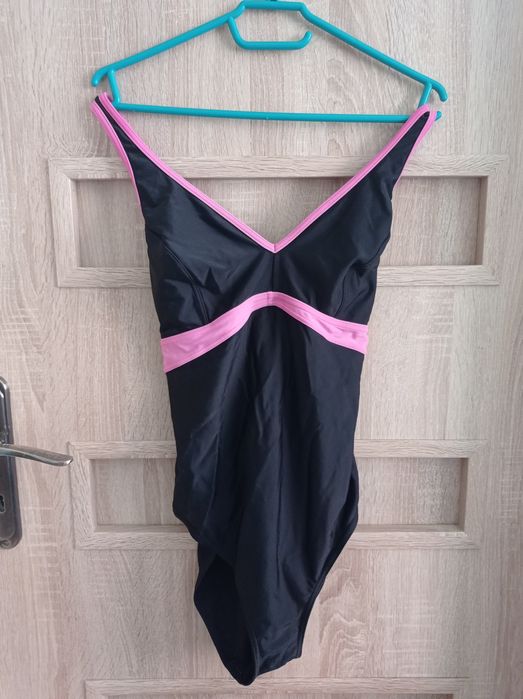 Strój kąpielowy 42 jednoczęściowy