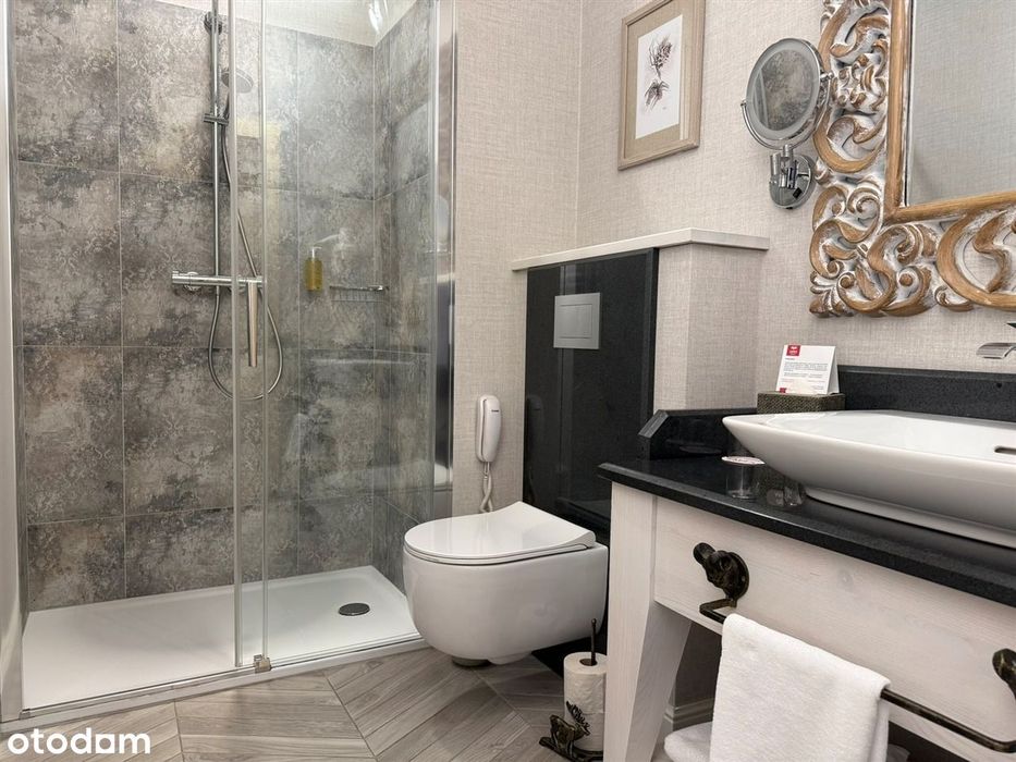**Prestizowy apartament w Hotelu**