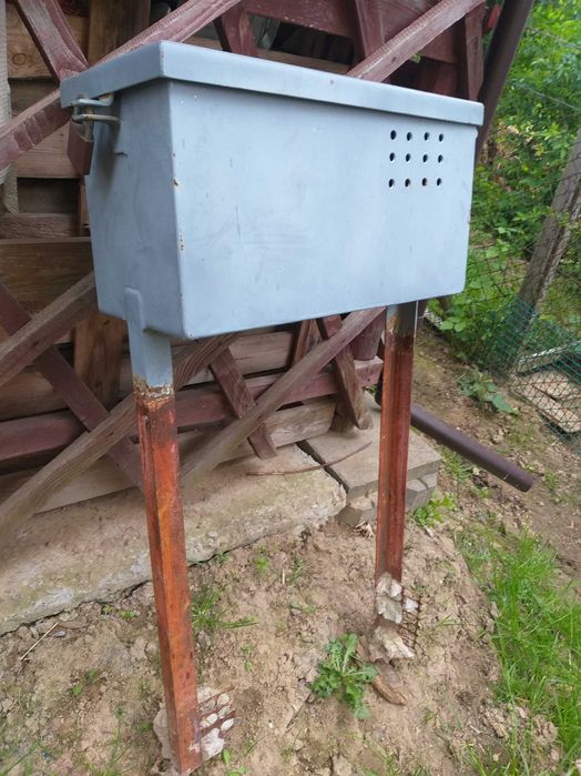 Skrzynka na elektryzator