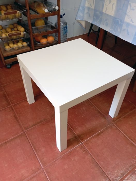 White Coffee Table64751451751682121