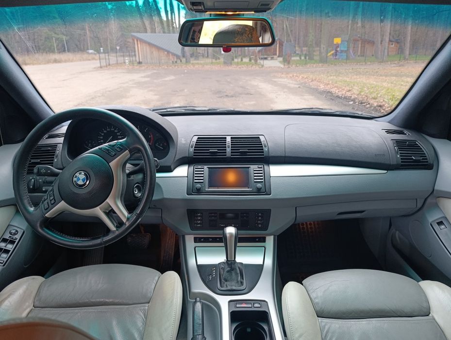 Продається BMW X5 2001 року