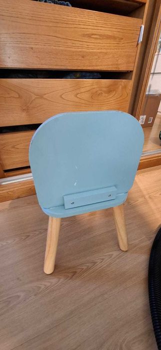 Conjunto de mesa + 2 cadeiras infantis da JANOD