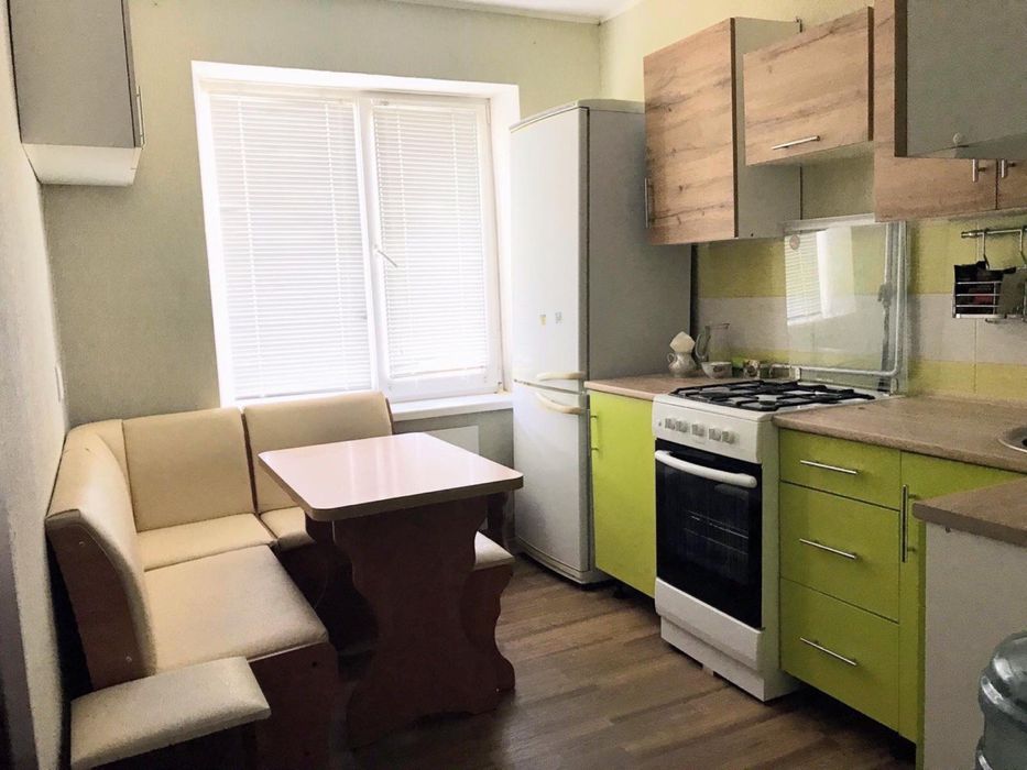 Сдам Посуточно  2, 3 комн. квартиры. Обустроены Центр