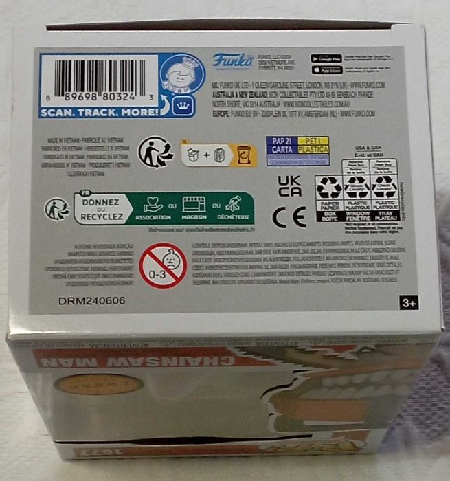 funko pop chainsaw man 1677 chainsaw man chase