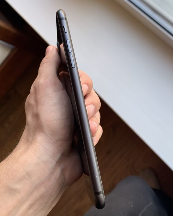 iPhone 8+ 100% батарея
