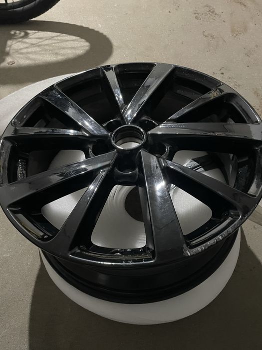 Felga oryginalna Mazda 3  18 cali  5x 114,3 7Jx18