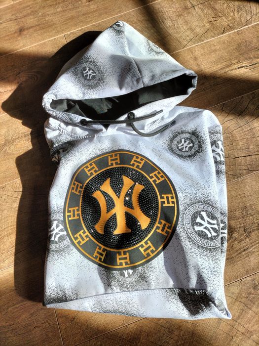 Męska bluza z kapturem