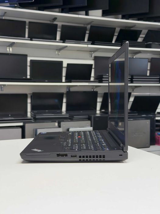 SPRZEDANY Lenovo ThinkPad P15 Gen 1 |15,6"| Intel Xeon W-10855M 32GB RAM 512GB SSD | NVIDIA QUADRO RTX5000 16GB GAMINGOWY GRAFICZNY