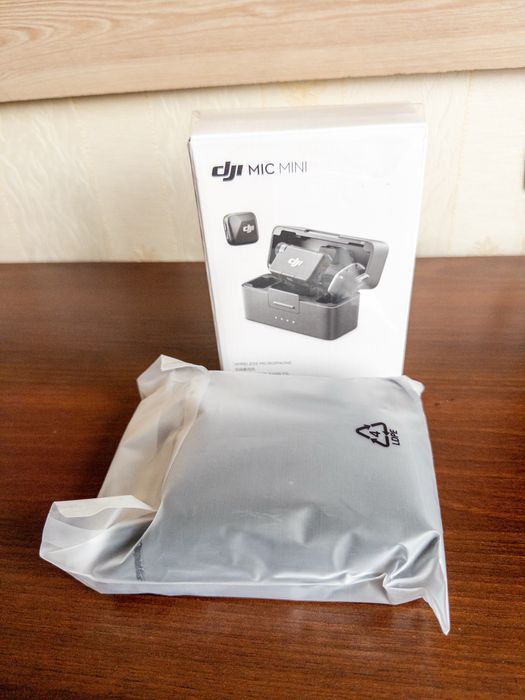 DJI Mic Mini (2 передатчика + 1 приёмник + кейс)