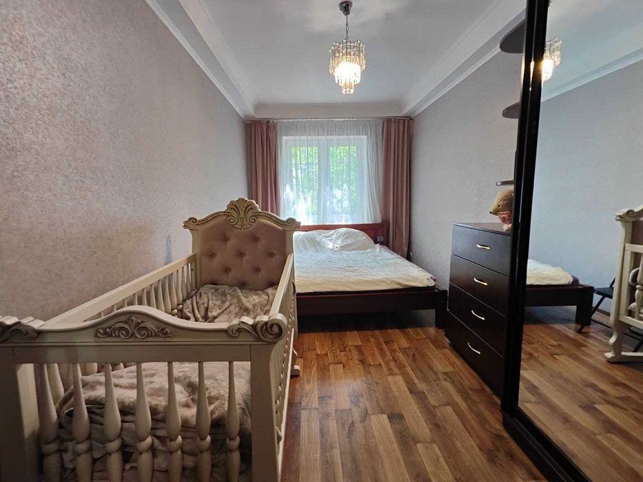 ПРОДАМ 3-ох кімнатну квартиру по вул.Перемоги (Победе)