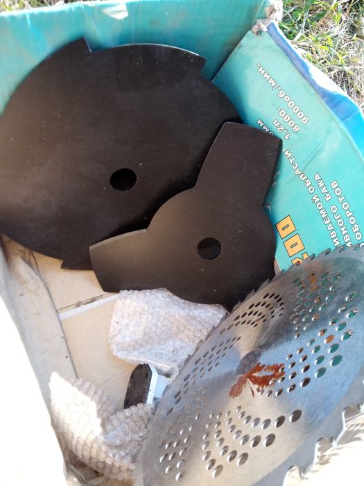 Нова газонокосарка Кедр БГ-4200 (Професіонал)