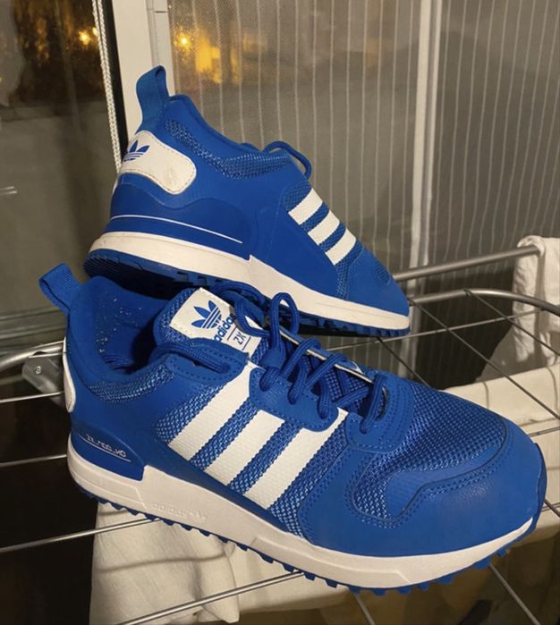 Ténis ADIDAS - tamanho 39 e 1/3