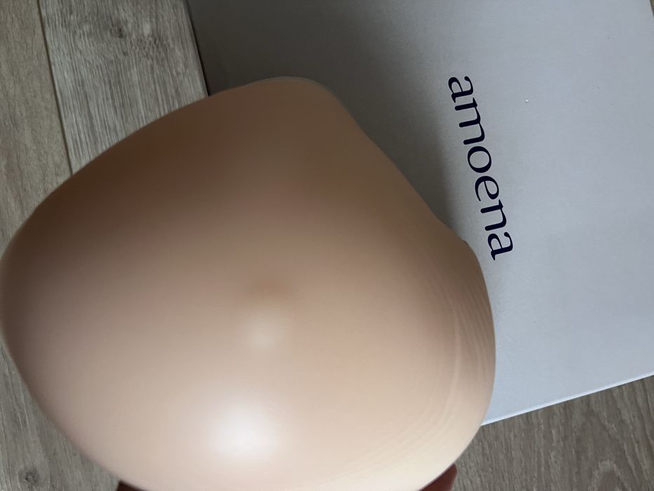 Amoena proteza piersi