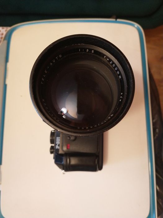 Nikon F 301 i obiektyw Soligor f-200.