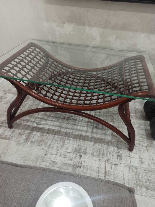 Столик журнальный, производство Индонезия