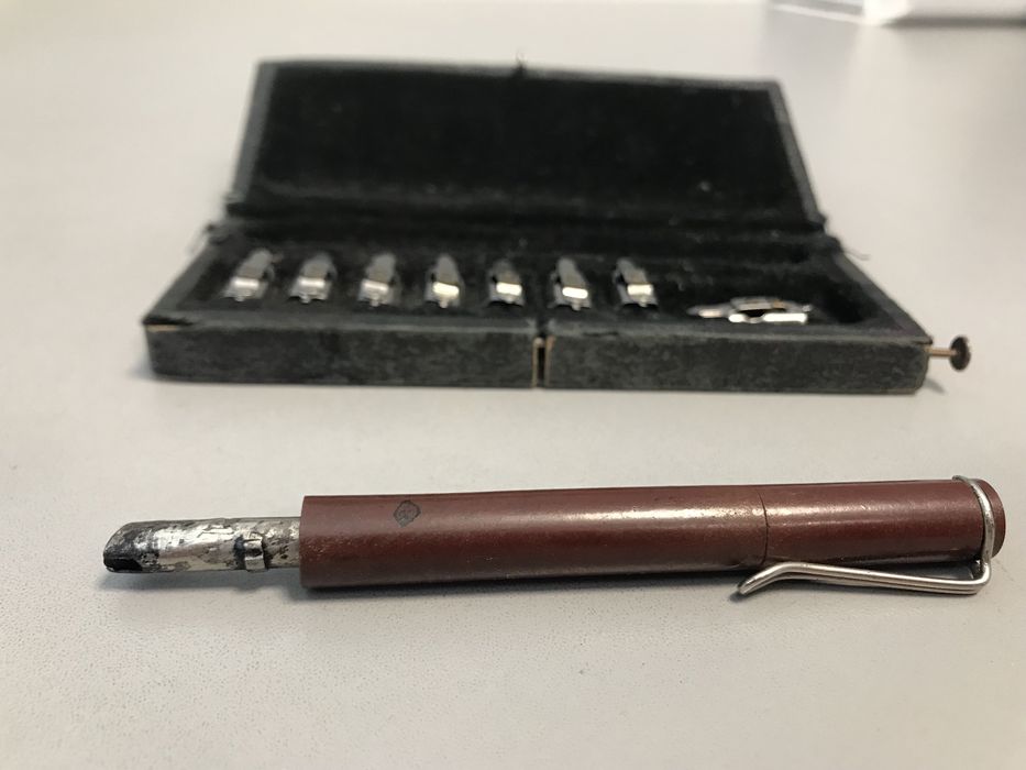 Stary zestaw do kaligrafii , rapidograf