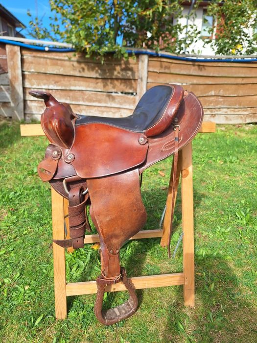 Siodlo westernowe, krótkie, szerokie FQH
