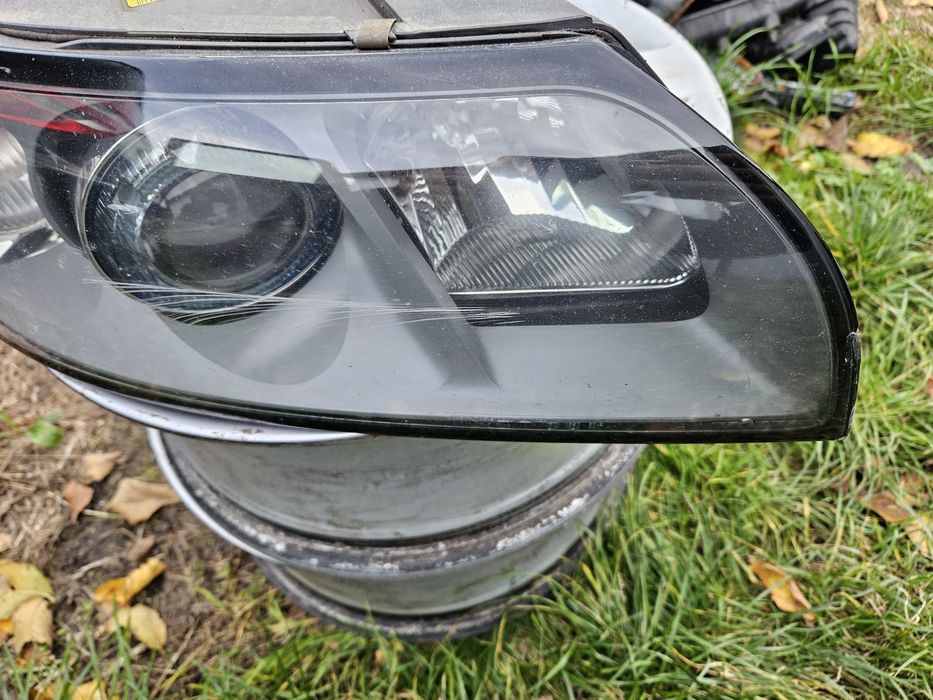 Lampa Prawa Przód Volvo S40 V50 Xenon EU Przedlift