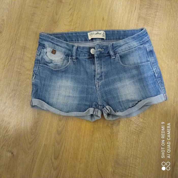 krotkie spodenki shorty jenasowe