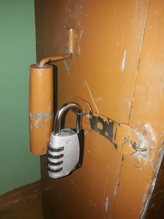 Углоріз Topex 10a055 мобільний верстак з замком abus кодовий