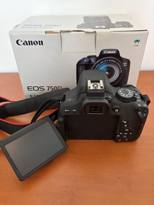Maquina fotografica canon 750D