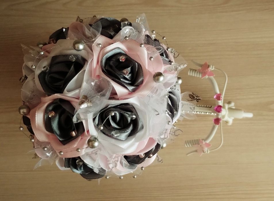 Bukiet róż w rowerku stroik ozdoba na prezent - handmade