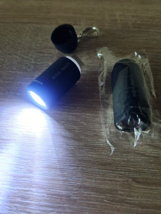 Продам новий ліхтарик