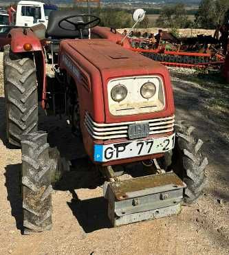Trator agrícola Shibaura SD2200