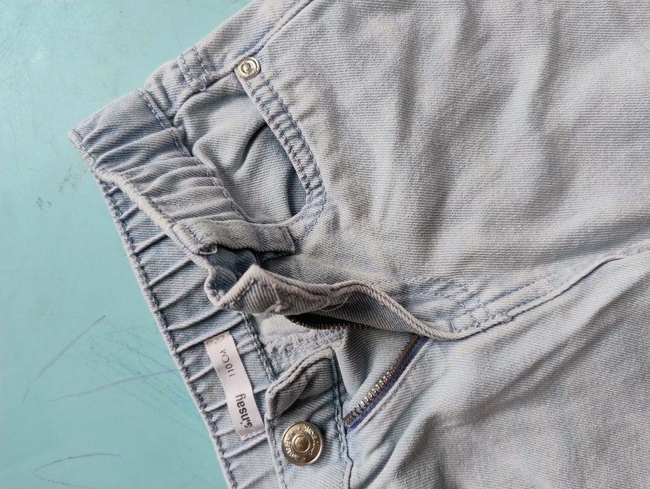 Джинси для дівчинки від Sinsay 110 розмір