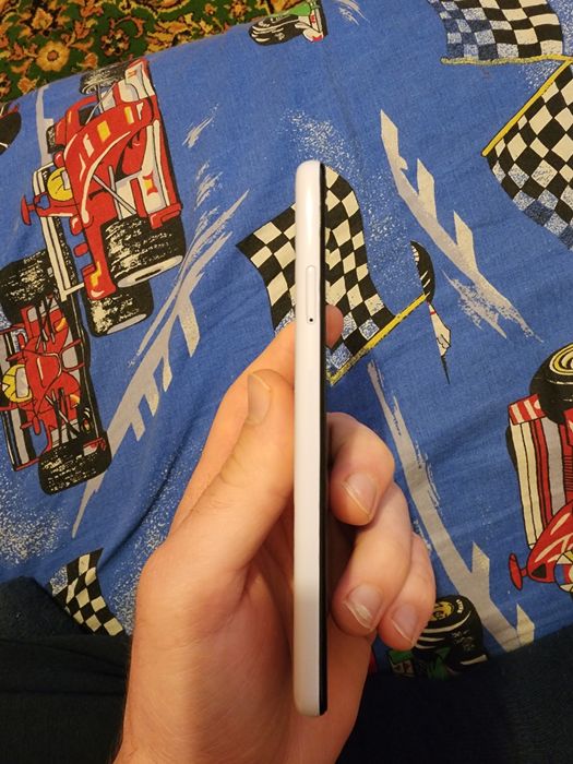 Google Pixel 3a  ( 4/64Gb ) білий