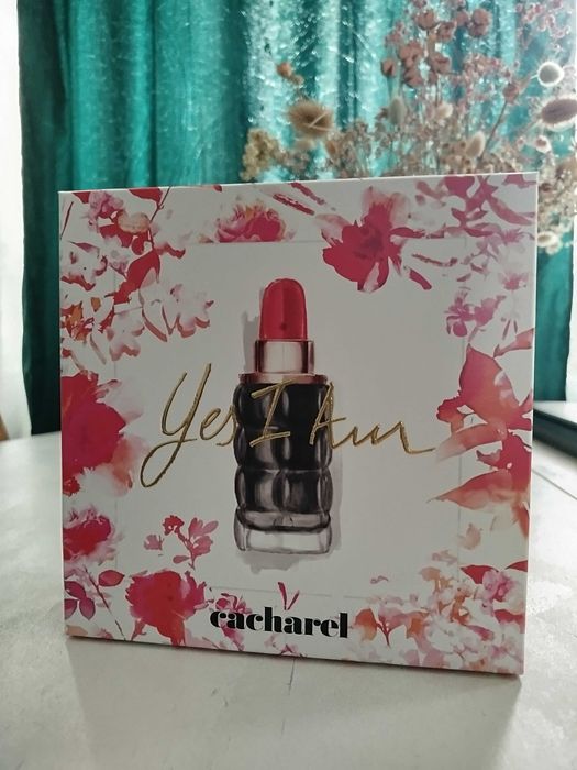 Cacharel Yes I Am
Набір (edp/50ml + edp/10ml)