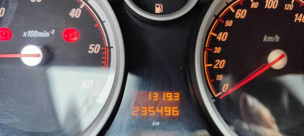 Opel Astra H GTC 1.9 CDTi Sport 150 cv