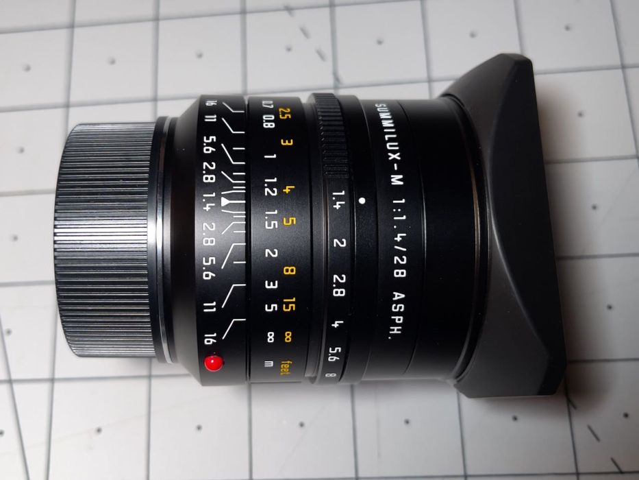 Leica Summilux-M 28mm f/1.4 Aspherical Lens - Preto
