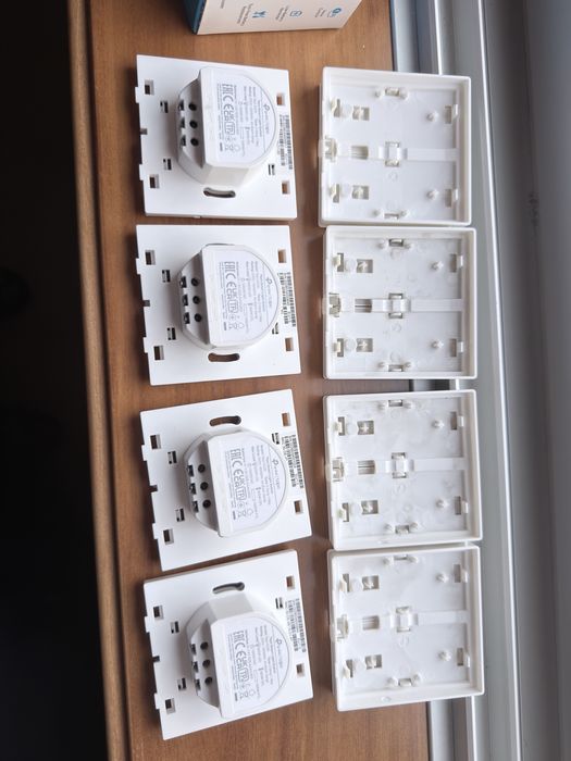 TP-Link Tapo S220 (4unid) + Hub H100 (1unid)