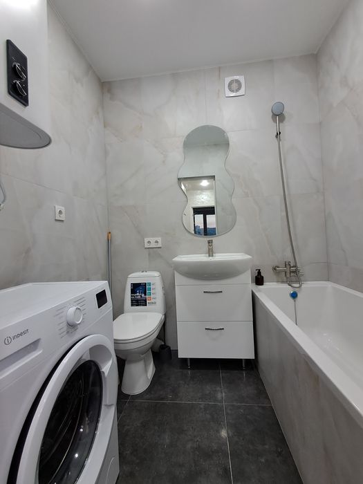 ЖК Еталон 700-річчя 2к квартира, перша здача, світло не вимикають!