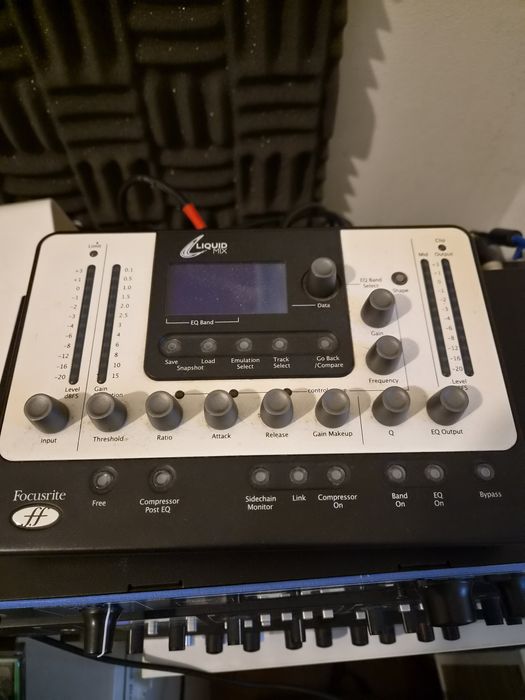 Focusrite liquid mix 32