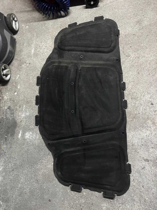 Oryginalne Wygłuszenie Maski Podbitka BMW E60 E61 Seria 5