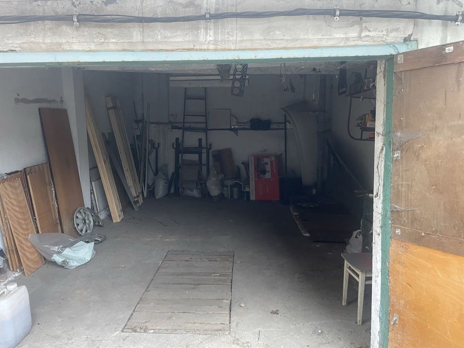 Гараж пр-т Науки 42 ( коператив Фізик)