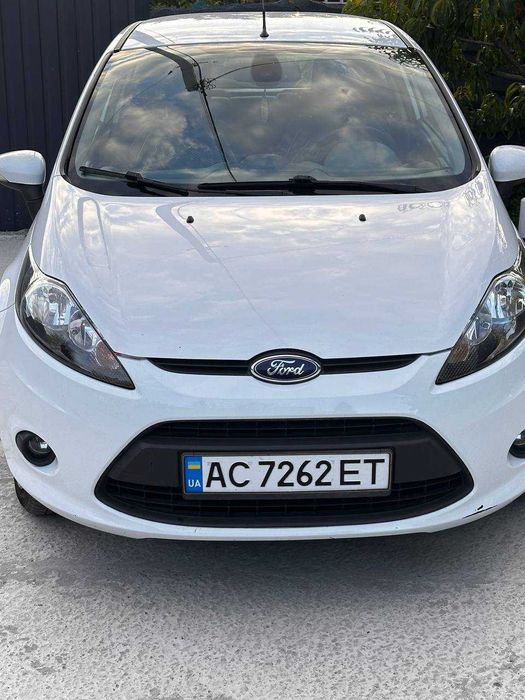 Продам  Ford Fiesta у чудовому стані.