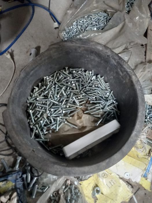 Muitos Parafusos M8x50