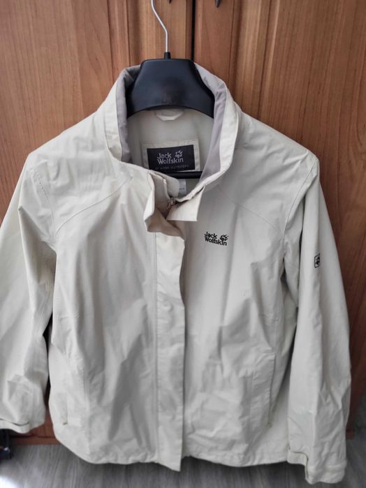 Жіноча спортивна куртка великого розміру 3хл