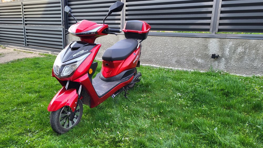 Електроскутер, скутер , мото